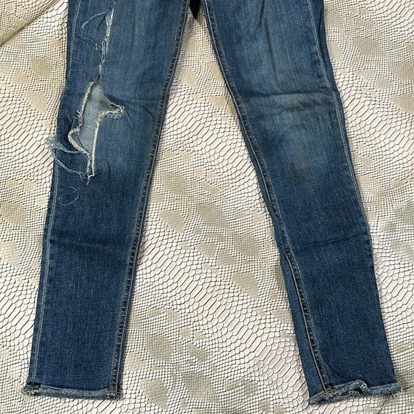 Rag n’ Bone distressed skinny jeans - Picture 4 of 7